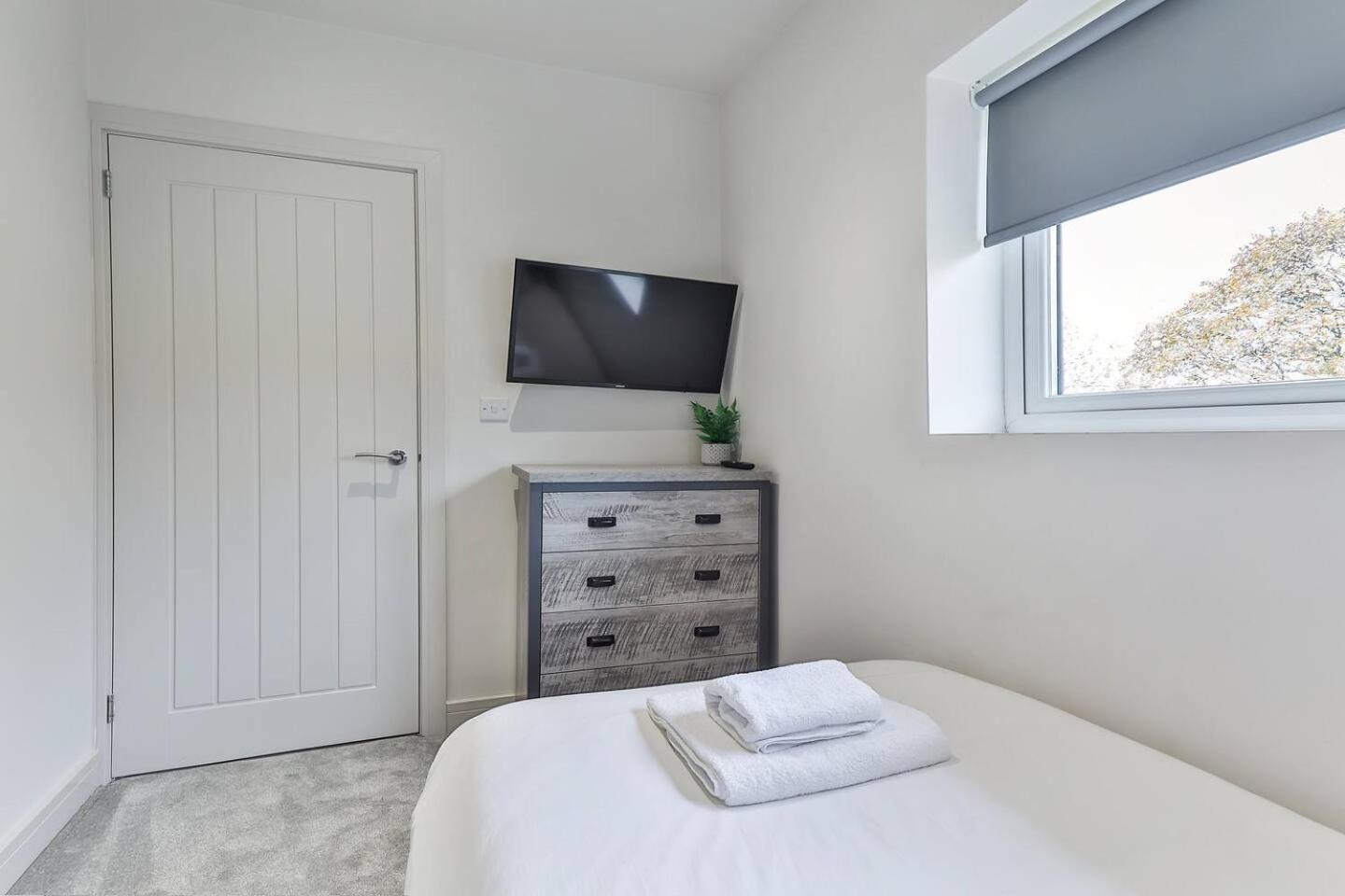 3 Bed Refurbished, Modern House, Wifi, Patio Area Sheffield Exterior foto